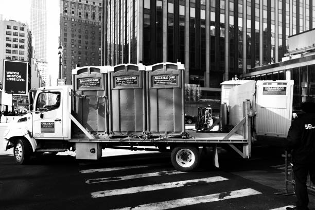 Best Portable toilet rental cost  in Leavenworth, KS